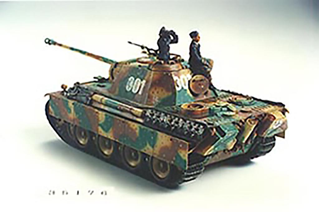 1/35 Tamiya Panther G/Late Version ( THC 35176)