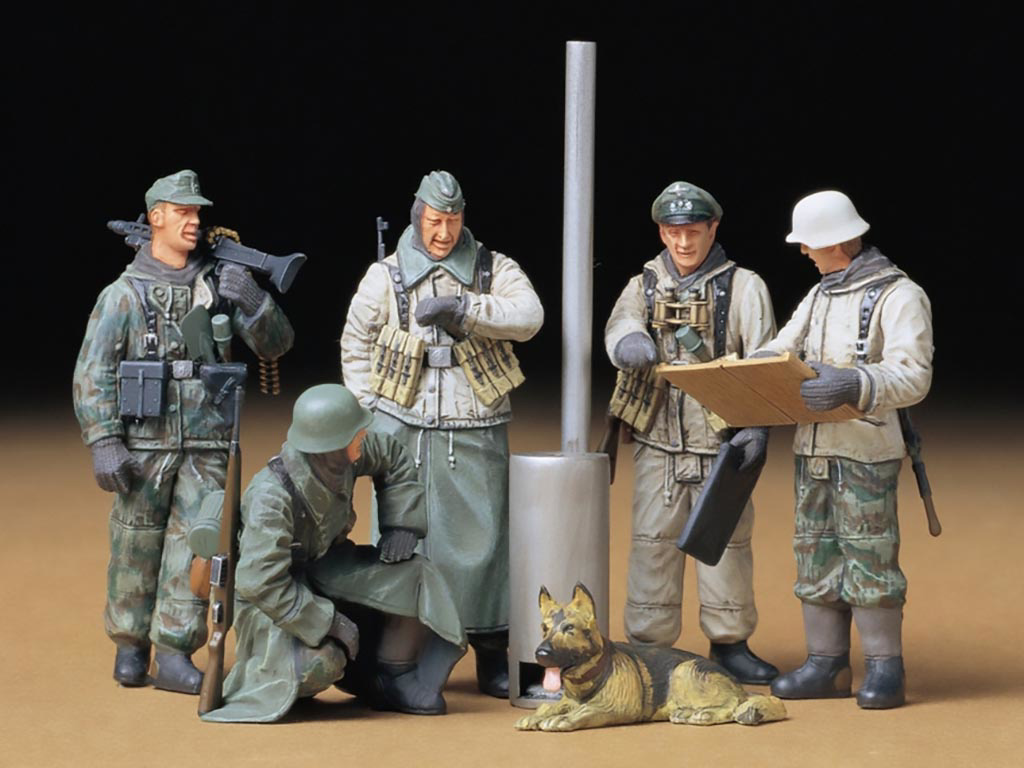 1/35 Tamiya German Soldiers Field Briefing ( THC 35212)