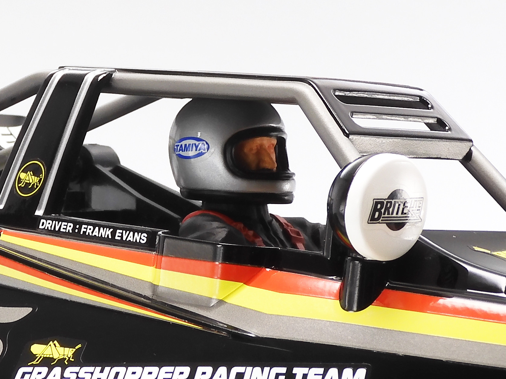 Tamiya Grasshopper Black Edition ( THC 47522) 