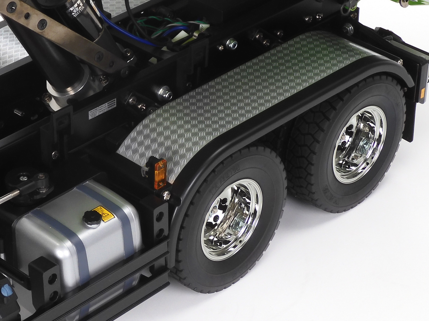 Tamiya Mercedes-Benz Arocs 4151 8x4 Tipper Truck (Candy Green Edition) ( THC 47523)