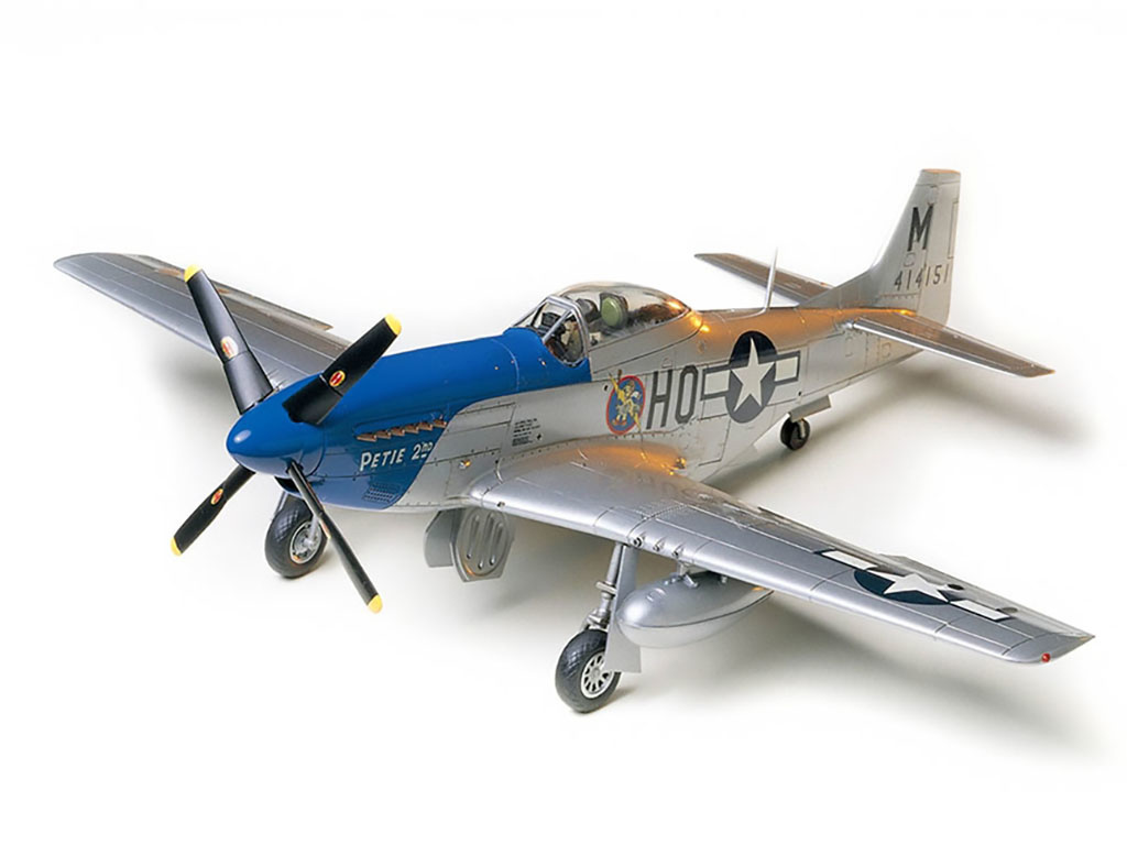 1/48 Tamiya N.A.P-51D Mustang 8th AF ( THC 61040)
