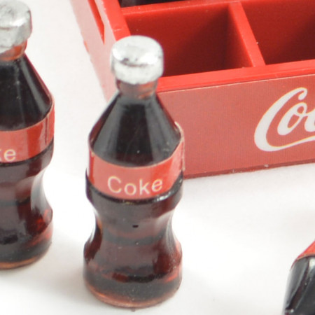 Fastrax Scale Soft Drink Crate With Cola Bottles (FAST2352)