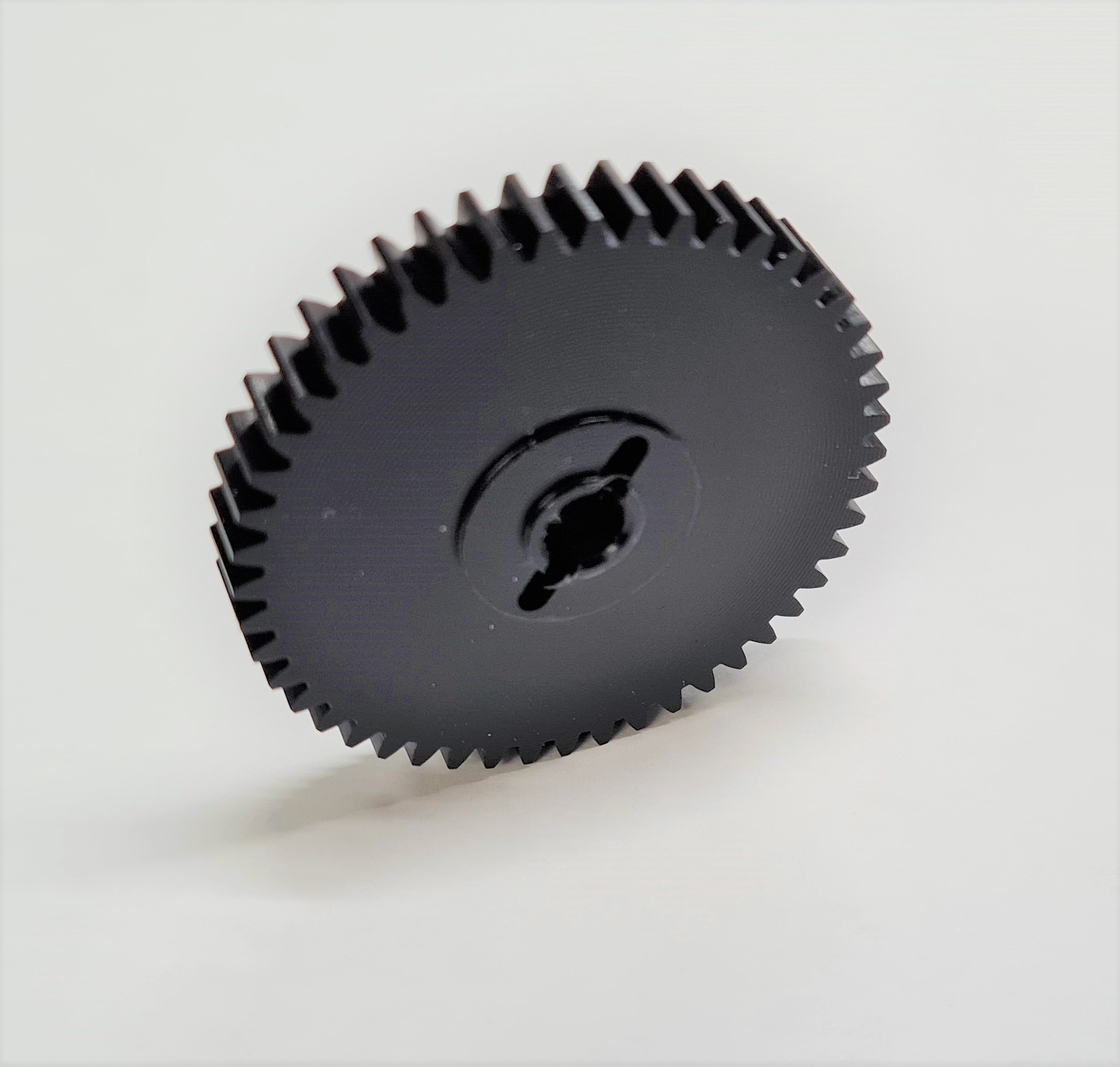 RW Racing Maverick Quantum 48T 32DP Machined Acetal Spur Gear (Upgrade For MV150137) (RW32MQ)