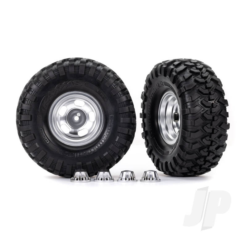 Traxxas Tyres &amp; Wheels, Assembled, Glued (2.2In Satin Chrome Wheels, Canyon Trail 5.3 X 2.2In Tyres) (2)/ Center Caps (2) (Requires #8255A Extended Thread Stub Axle) (TRX8159)