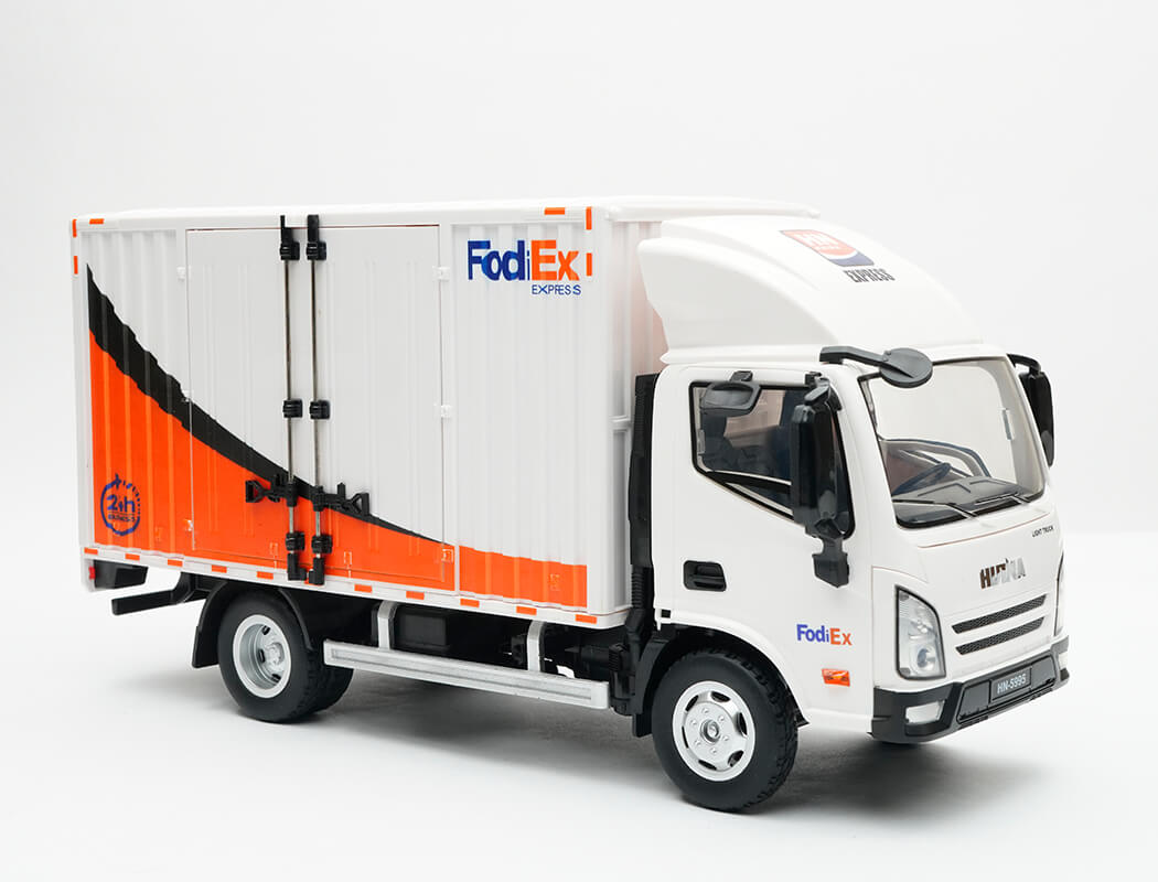 Huina 1:8th 2.4Ghz 12 Channel RC Delivery Truck (CY1524)
