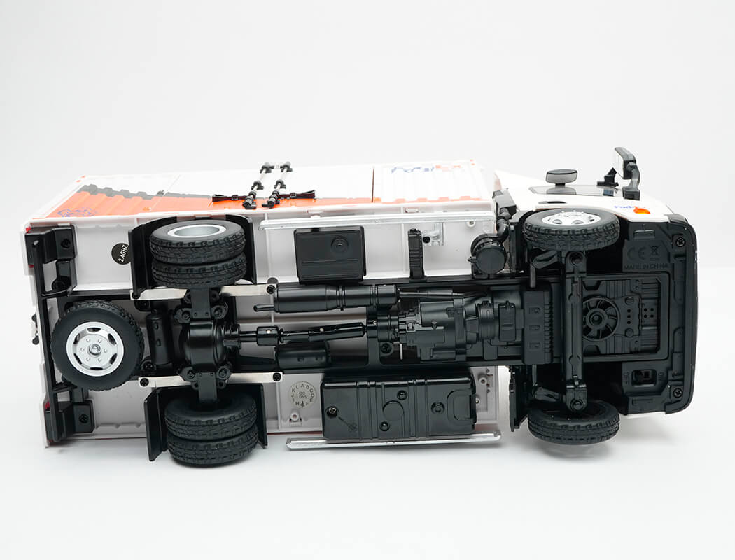 Huina 1:8th 2.4Ghz 12 Channel RC Delivery Truck (CY1524)