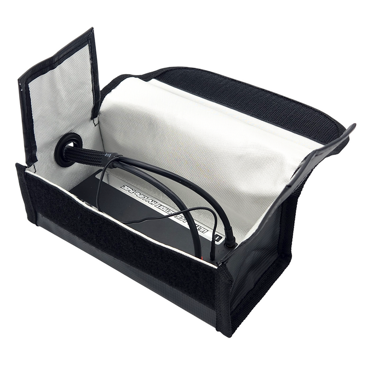 INOV8 RC LiPo Safe Bag with Charge Lead Port(IN8-50001)