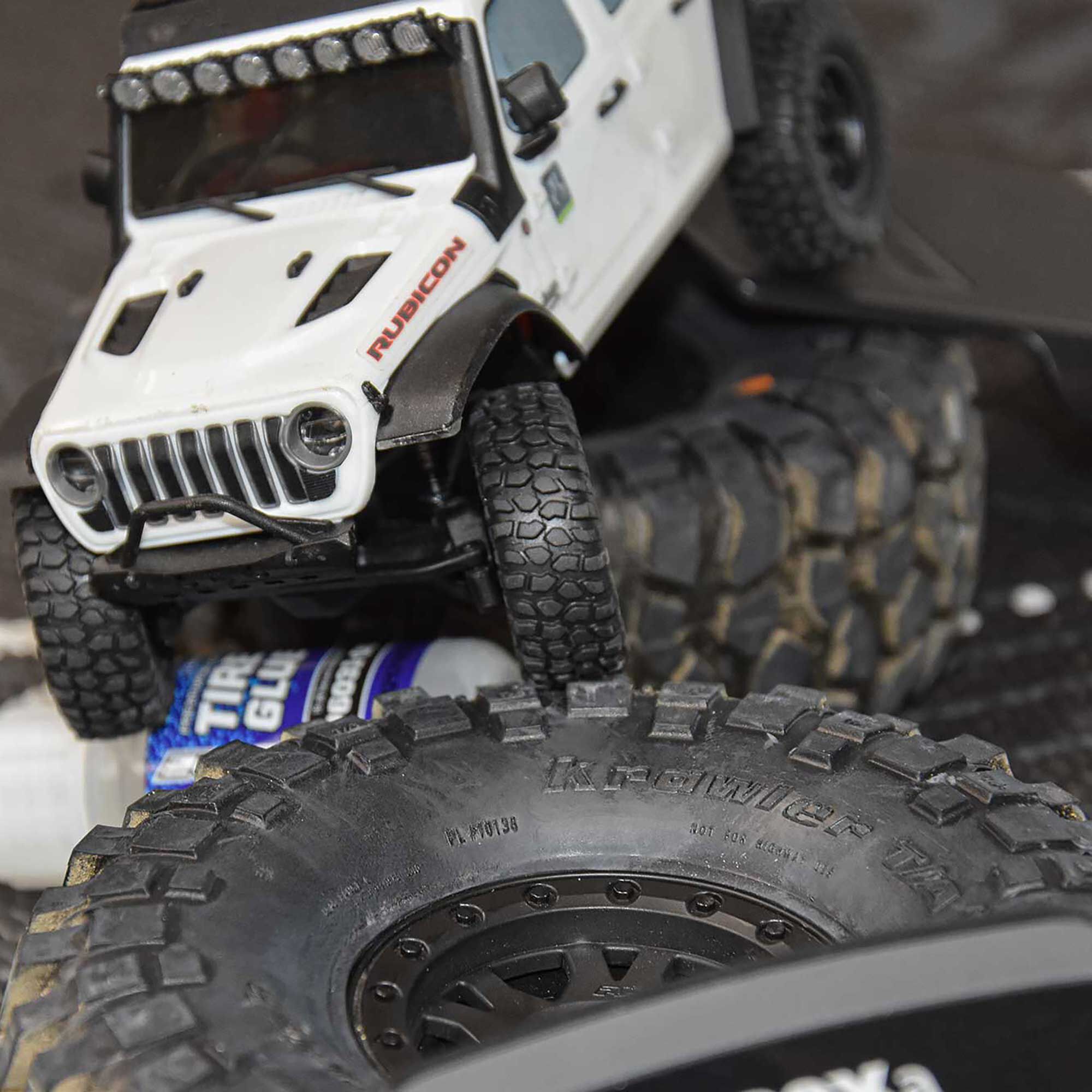 1/30 BFG Krawler T/A KX Fr/Rr Mounted Black Icon Nuevo SCX30 (G-PRO1030610)