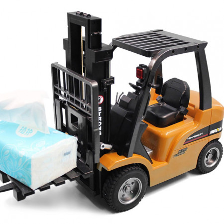 Huina Rc Fork Lift 2.4G 8Ch W/Die Cast Parts (CY1577)