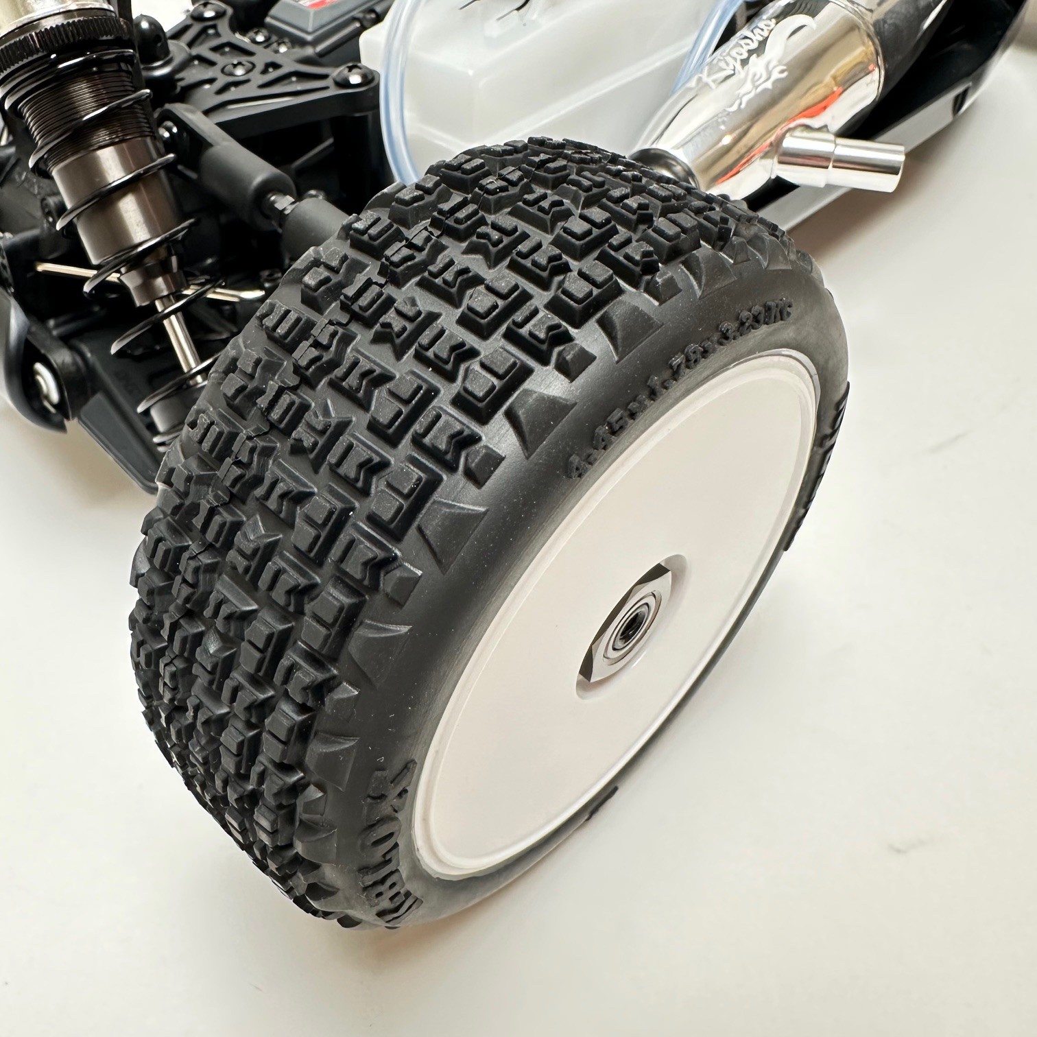 Kyosho Inferno MP10 1:8 RC Nitro Readyset T1 Red (KE25SP2 Engine) (K.33025T1-25)