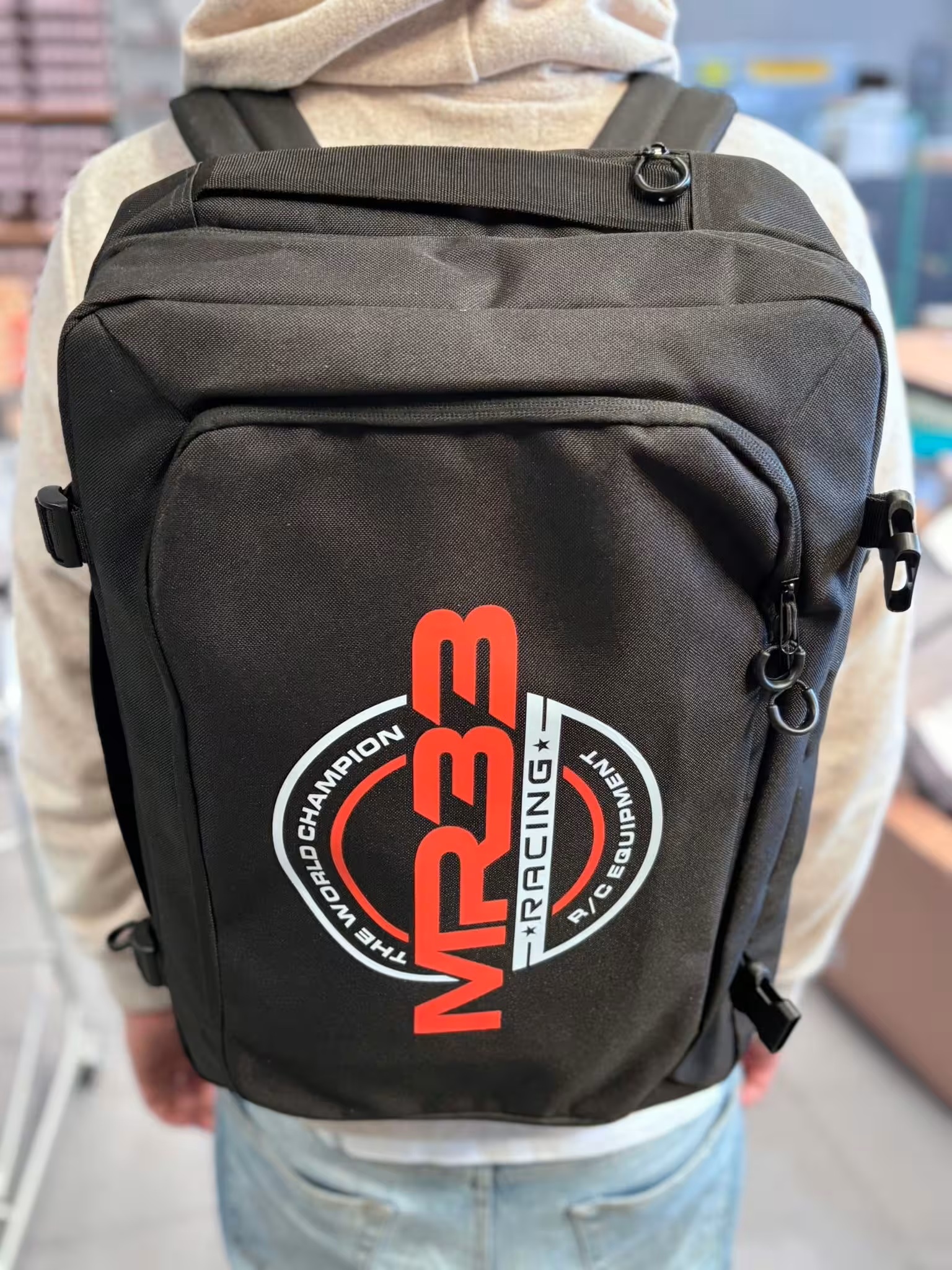 MR33 Backpack - Black (MR33-BAP)