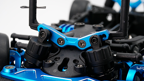 Yeah Racing Aluminium Front Damper Stay Tamiya M07 - Blue (TAMC-025BU)