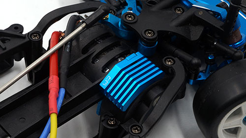 Yeah Racing Aluminium Motor Side Heat Sink Tamiya M07 - Blue (TAMC-032BU)
