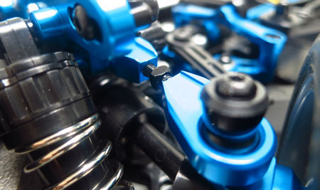 Yeah Racing Adjustable Front Upper Arm Tamiya TT02 (TT02-003BU)