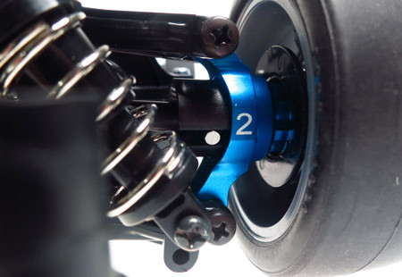 Yeah Racing Aluminium Rear Hub/Knuckle Arm 2 Degree TT02 (TT02-007-2BU)